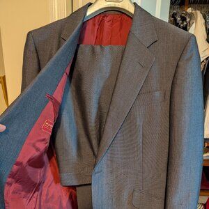LNWOT Huntsman Savile Row Hand Tailored Gray Nailhead Suit Made in England US42R